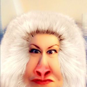 Meet your Posher, Alicia